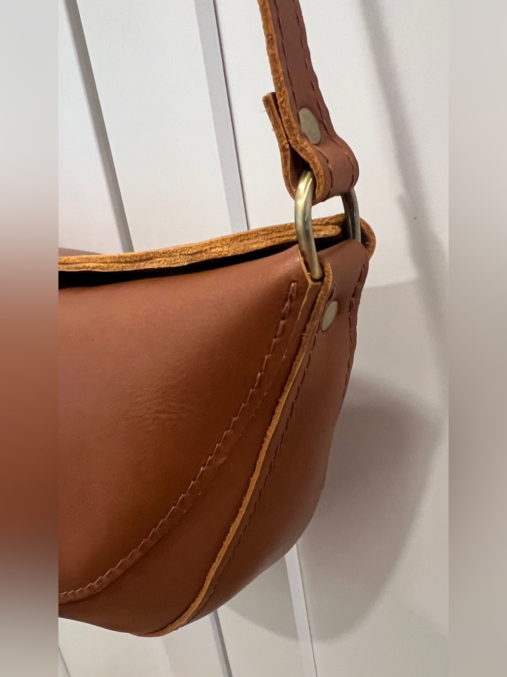 PORTLAND LEATHER GOODS MEDIUM KOALA SLING BAG, HONEY, *LIKE NEW* - Picture 7 of 15